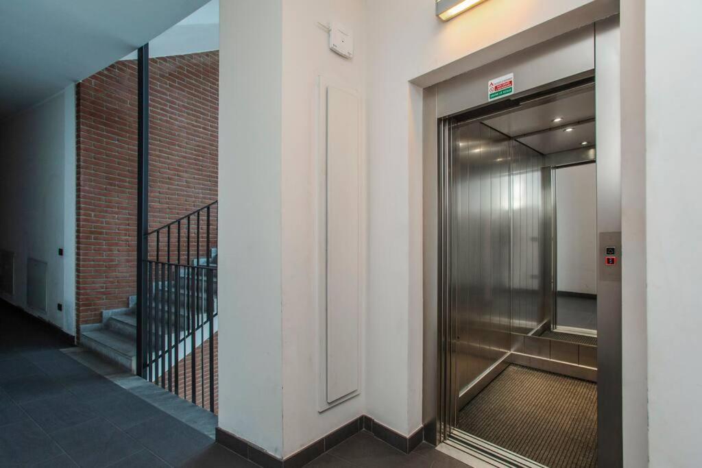 Stazione Centrale - Nuovo E Moderno Appartamento. Milán Exterior foto